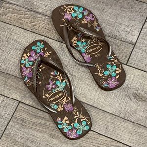 Havaianas Brown Floral Flip Flops
